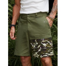 Men Camo Stitching Flat Pocket Designed Knee Length Cargo Shorts